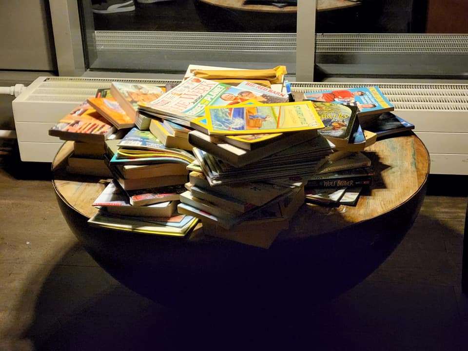 20220419BooksforUkraine5
