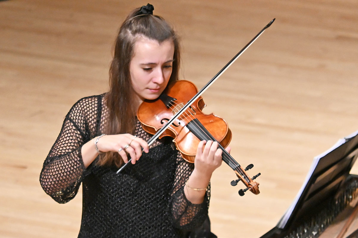 Epongue-on-Live_20231129_46562_web